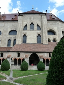 2009_07_11 025 Brixen (Bressanone) - kloosterhof - uitzicht kathe