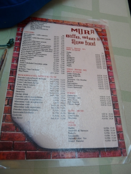 2009_07_22 070 Novigrad - menukaart 'Slow food'