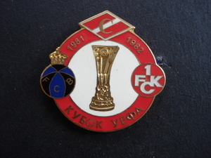 Pins UEFA 1981-82.1