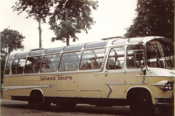 bedford bus UB-84-12