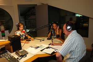 Tessa en Niké bij radio roelland4