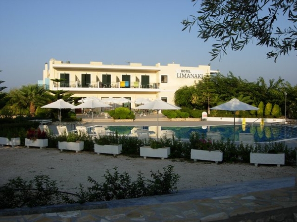 hotel Limanaki4
