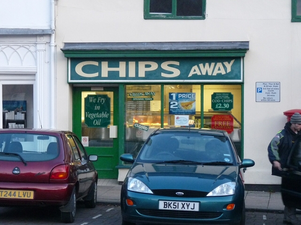 2009_11_02 57 Wymondham - chips take away winkel