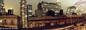 2009_11_12 NY Hotel Metro 46 dakterras panorama bij avond