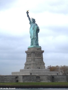 2009_11_13 NY 057L Statue of Liberty