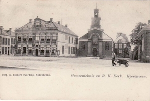 Heerenveen- Gemeentehuis en RK Kerk=