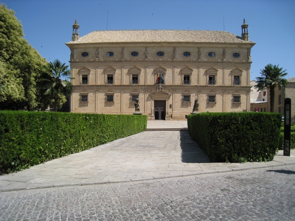 beda Palacio de Cadenas