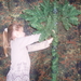 Joyna helpt mee kertboom opzetten 12-12-2009 (2)