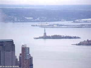 2009_11_15 NY 058J Empire State Building panorama