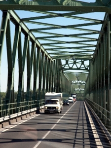Stalen brug over Donau