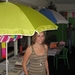 0nder moeders parasol