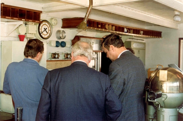 Georg Buchner '89 - scheepsbrug met magnetisch compas