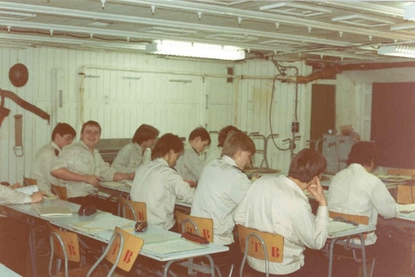 Georg Buchner 1989 zeevaartschool cadetten in de klas-1
