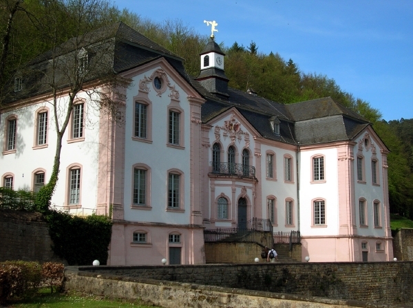 h7   Echternach kasteel