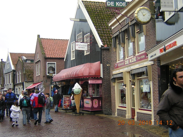 straatje in Volendam