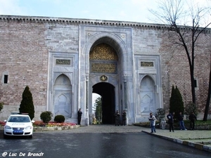 2010_03_05 Istanbul 050 Topkapi Palalce Imperial Gate