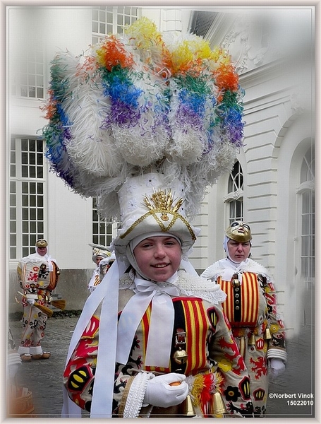 sized_sized_P2030773a karnaval maadag Aalsterse Gilles