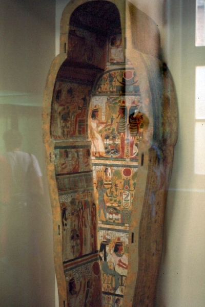 V13 mummie -  vat museum