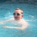 2010-04-11 verjaardag Daan 6j. Verrebroek Bjarne in zwembad bis