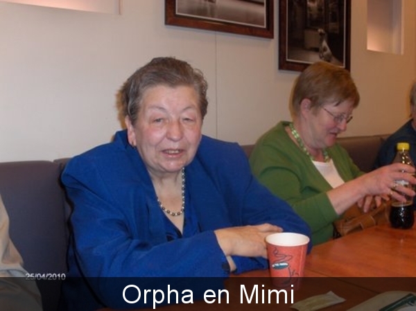 bijeenkomst in het buffet van het station, Orpha en Mimi