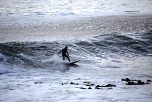 Eenzame surfer