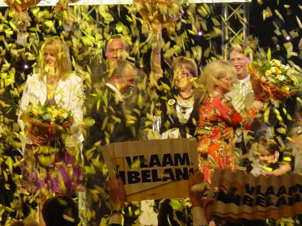 Verkiezingscongres Vlaams Belang 30 mei 2010 030