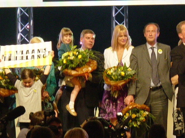 Verkiezingscongres Vlaams Belang 30 mei 2010 034