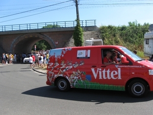 Le tour de France rijd door Leest 4-7-2010 070