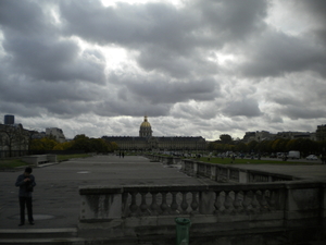 Wolken trekken samen boven Parijs