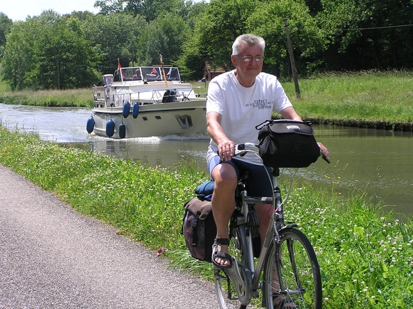 Heerlijk fietsen langs Franse kanaaltjes