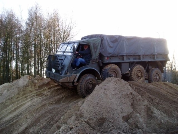 leger truck 328
