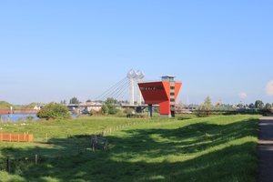 Een brug onderweg naar Giethoorn