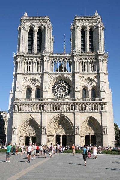 15 Notre Dame de Paris