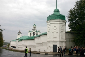 Jaroslavl - Verlossersklooster (12de eeuw)
