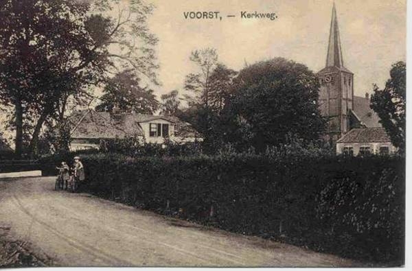 Kerkweg 1927 is nu Kerkstraat
