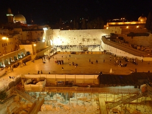 2b Jeruzalem by night, klaagmuur plein _P1070217