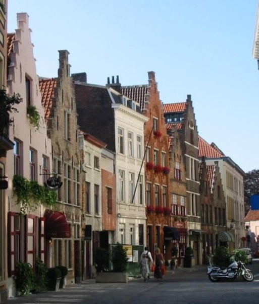 Brugge Huizen met trapgevels in de Dweersstraat.