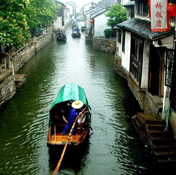 1b Zhoushuang kanaal en huizen 7