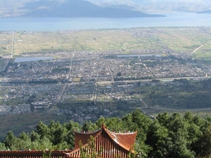 3 Dali  zicht op het Erhai-meer en de stad