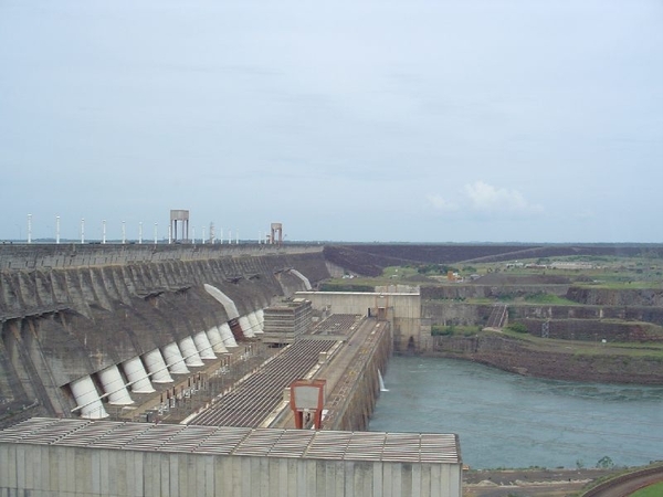 2 Itaipu stuwdam