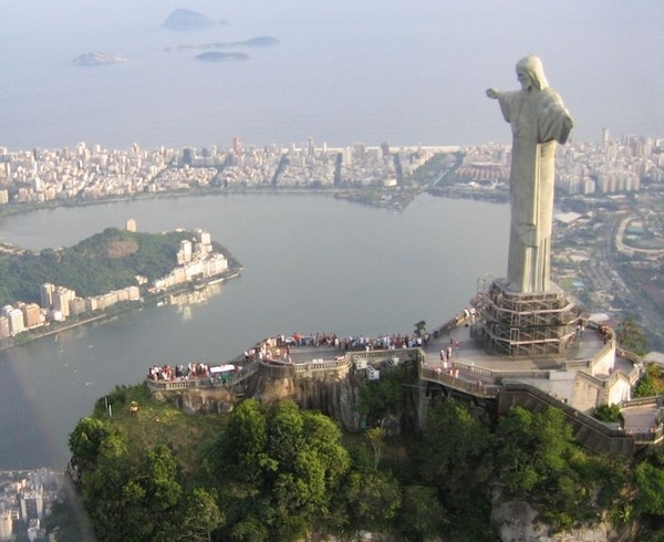5 Rio de Janeiro_Corcovado _luchtzicht op Christo Redentor beeld 