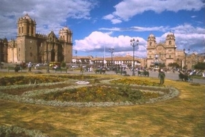 5CU IN Cuzco plaza des armas