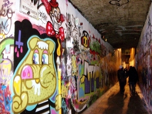 084-Graffiti-straatje