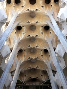 Sagrada Familia Bogen binnenin