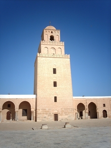 5a Kairouan_Sidi Oqba_grote moskee_vroegere verdedigingstoren_IMA