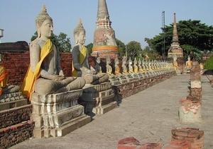 2b_Ayutthaya_Boeddha's