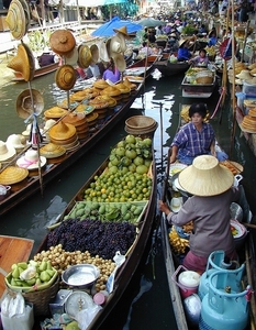 2c_Damnoen Saduak Floating Market 20