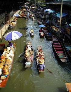 2c_Damnoen Saduak Floating Market 23