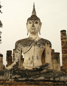3_Sukhothai _Wat Mahathat_boeddhabeeld
