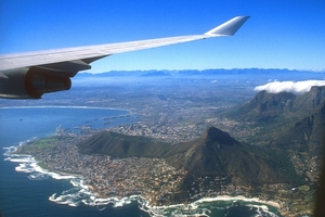 8 Kaapstad  _luchtzicht op stad met Lions head en Signal Hill